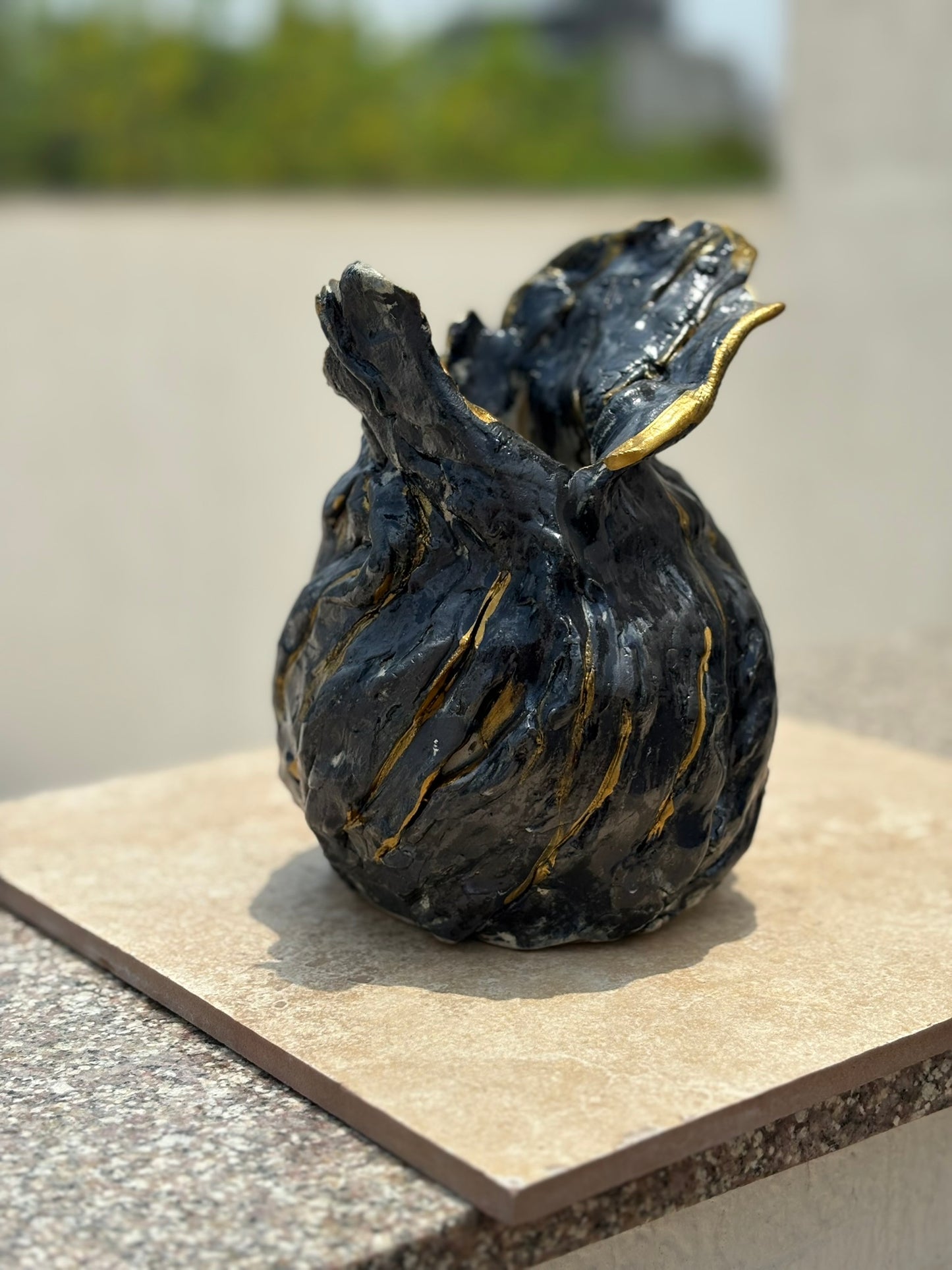 Midnight Sheen vase